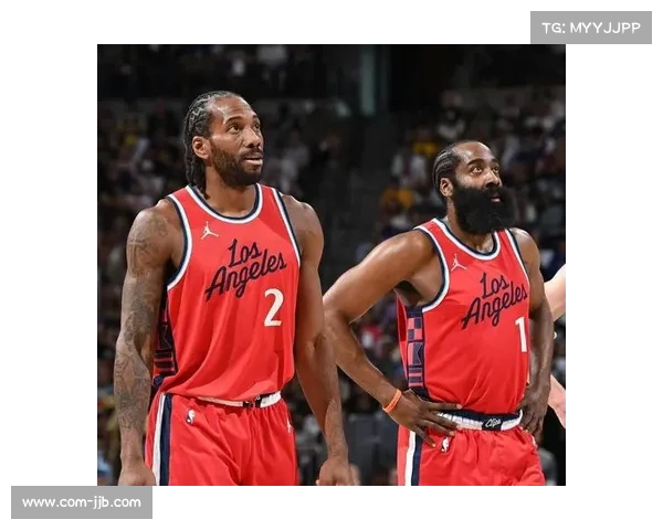 泰伦·卢称保罗带领第二阵容应对联防轻松高效表现突出